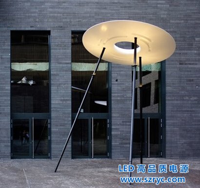 LED看成UFO！眼瞎還是太像？